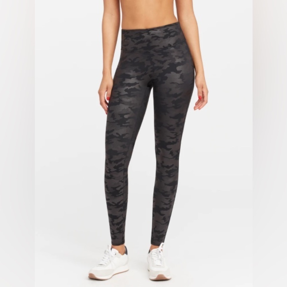 SPANX Black and Gray Camouflage Faux Leather Leggings